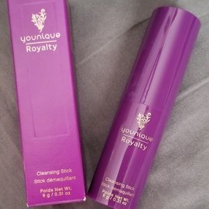 YOUNIQUE ROYALTY™ CLEANSING STICK